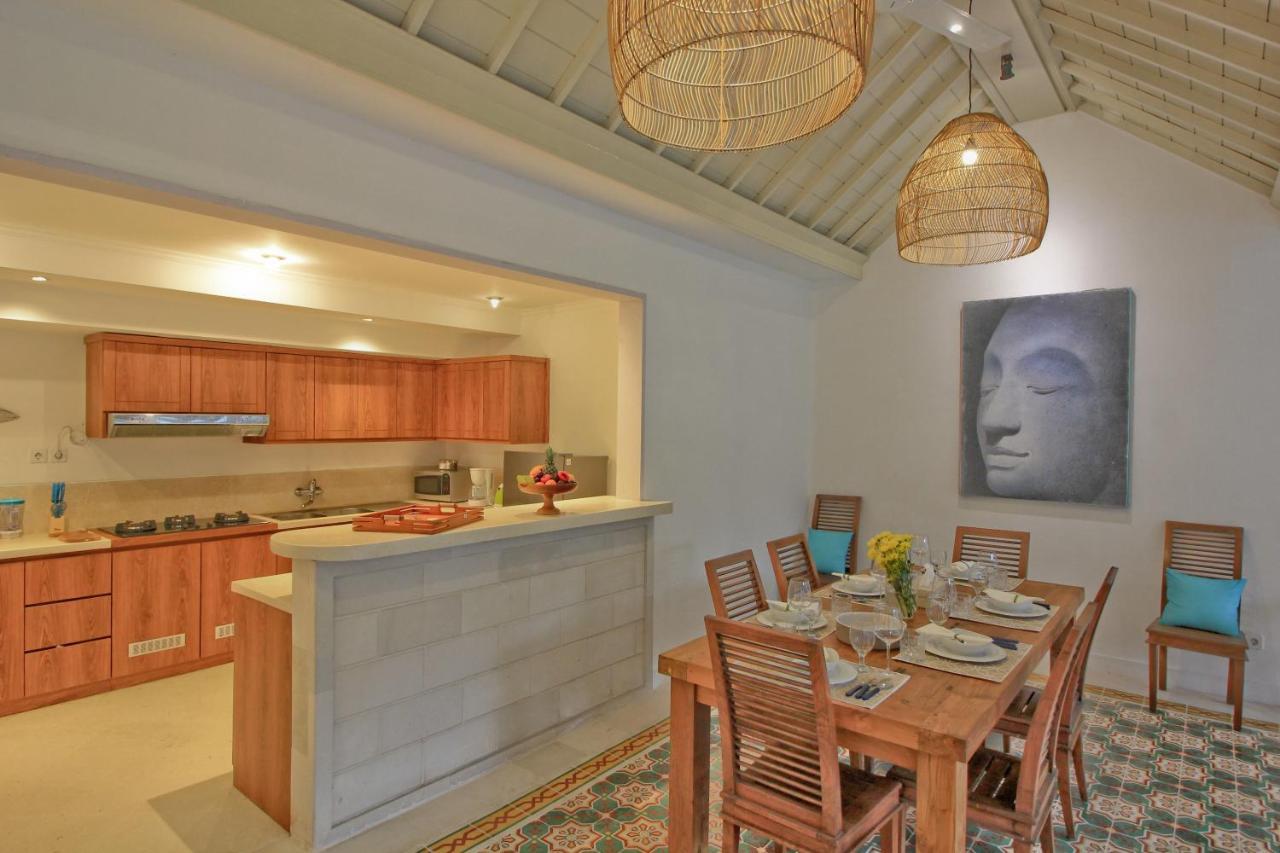 Uma Lima Villa Batu Belig - Close To The Beach Canggu  Ngoại thất bức ảnh
