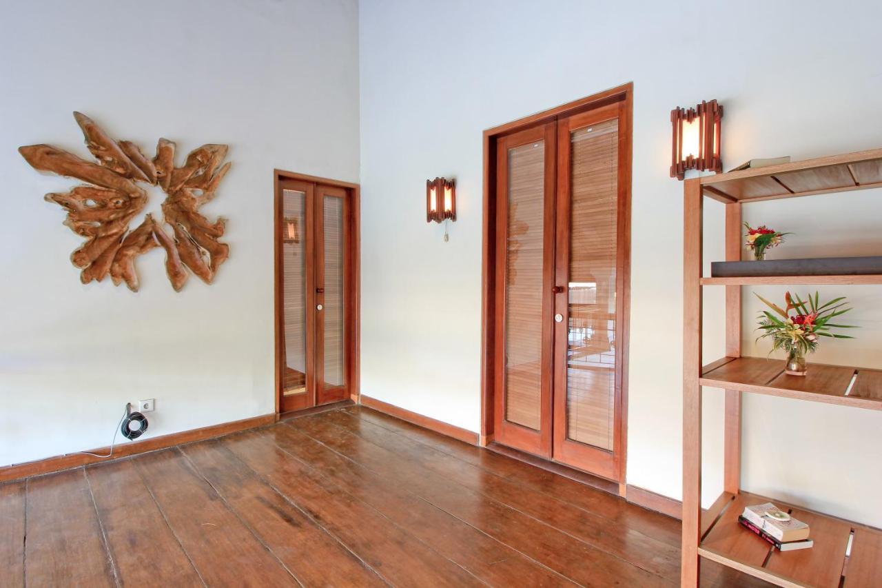 Uma Lima Villa Batu Belig - Close To The Beach Canggu  Ngoại thất bức ảnh