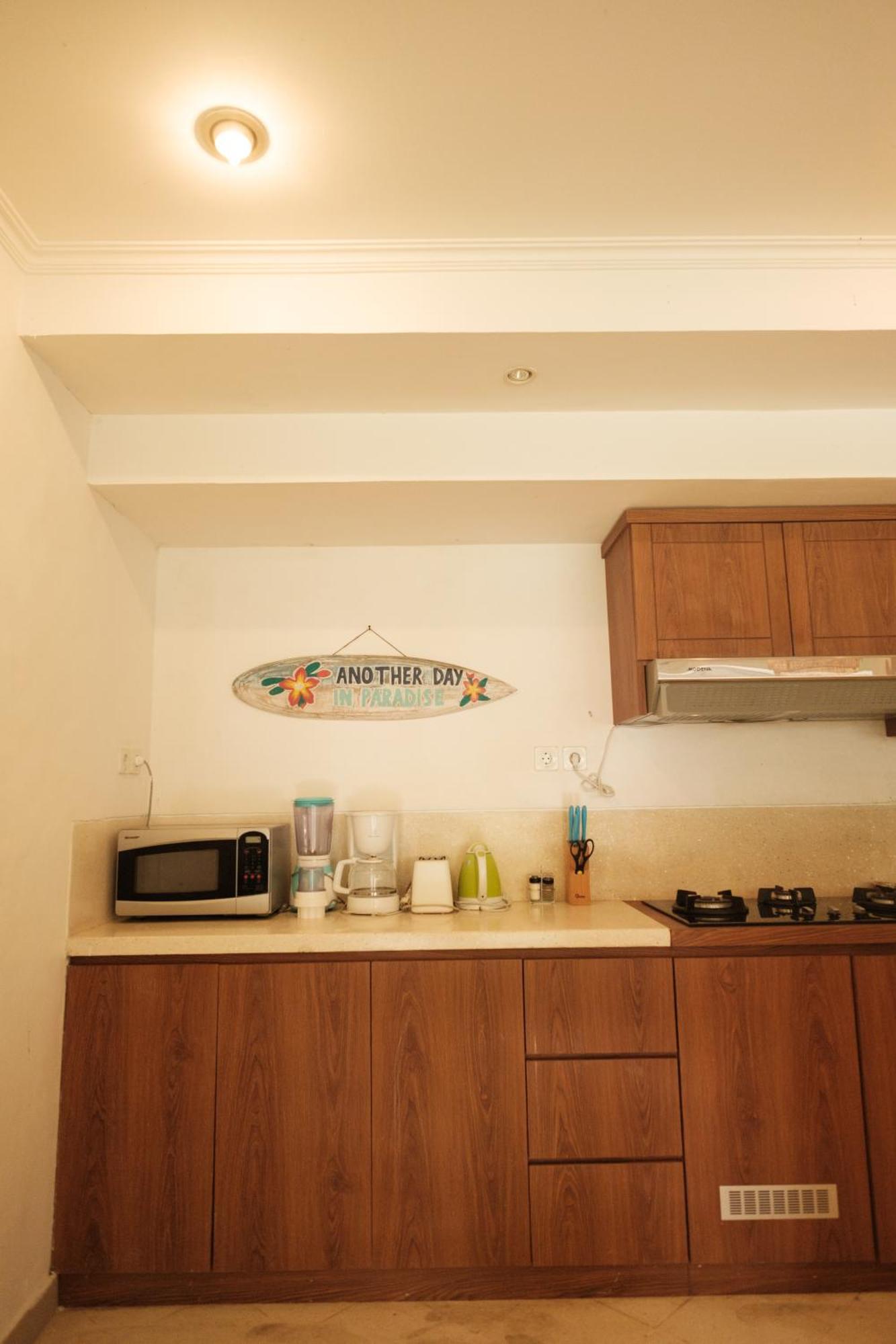Uma Lima Villa Batu Belig - Close To The Beach Canggu  Ngoại thất bức ảnh
