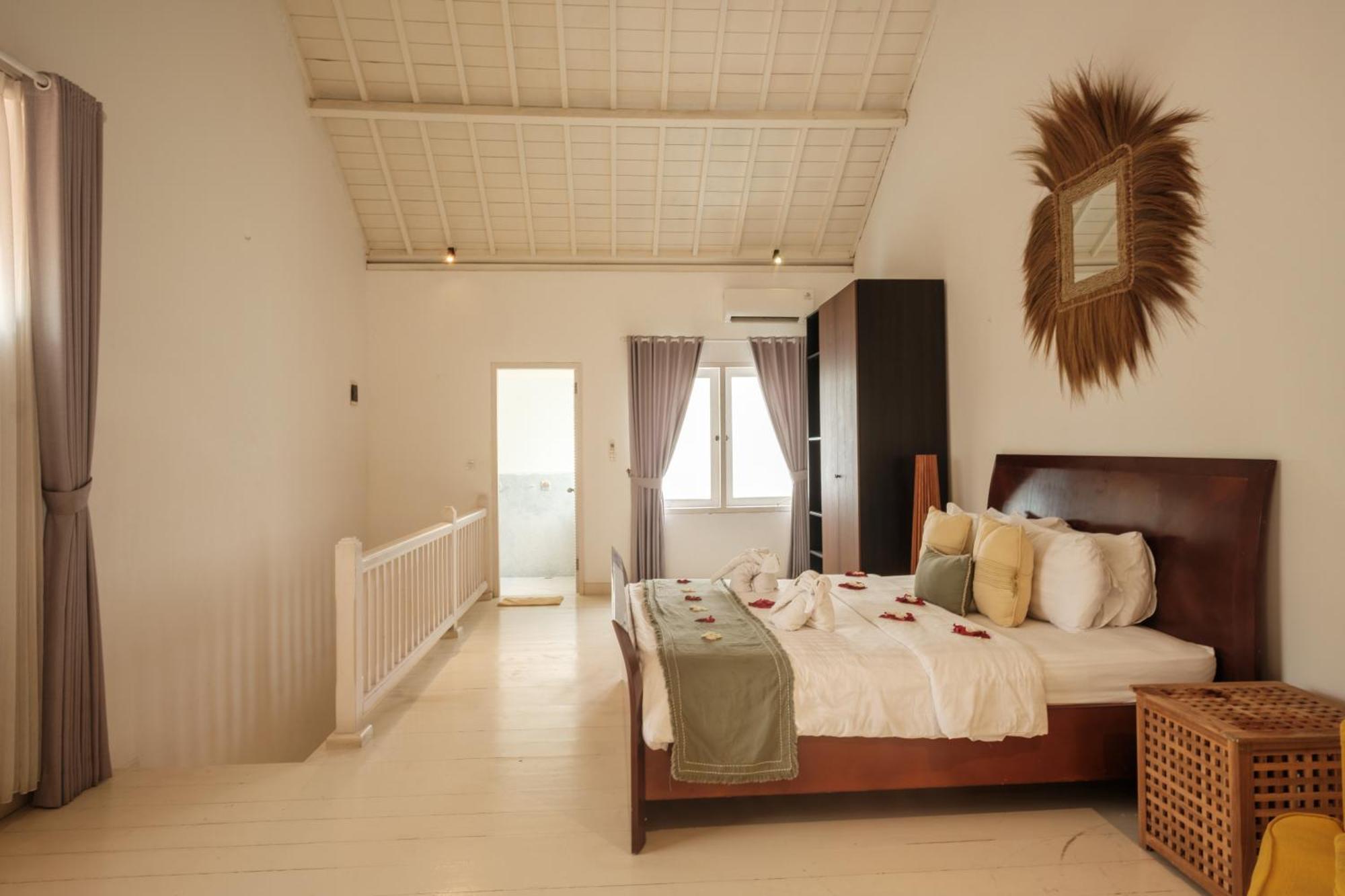 Uma Lima Villa Batu Belig - Close To The Beach Canggu  Ngoại thất bức ảnh