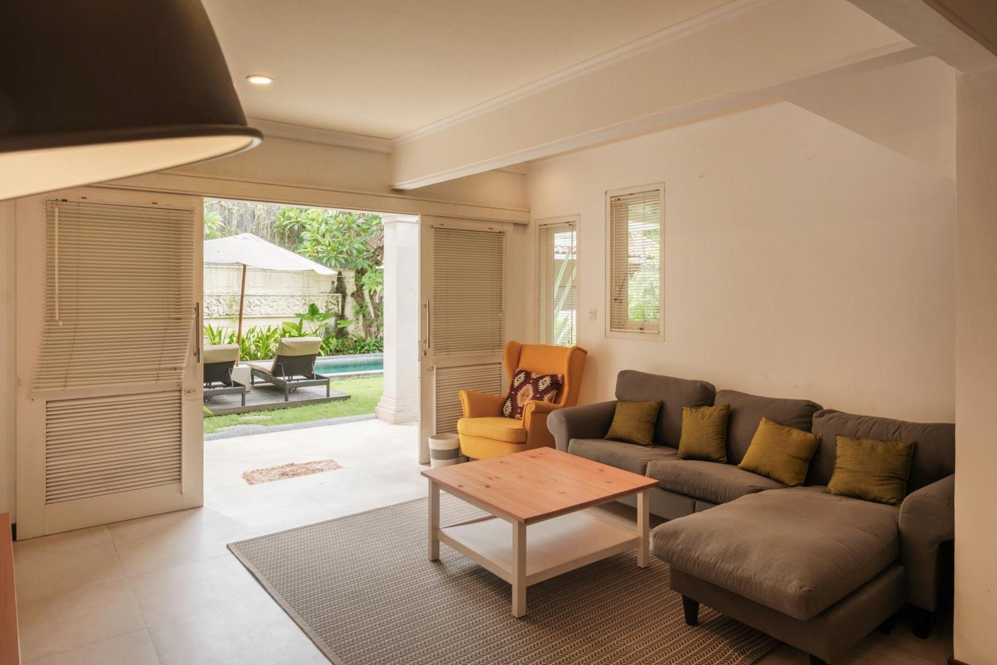 Uma Lima Villa Batu Belig - Close To The Beach Canggu  Ngoại thất bức ảnh